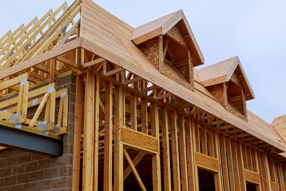 Construction sans permis de construire : entre liberté et transgression