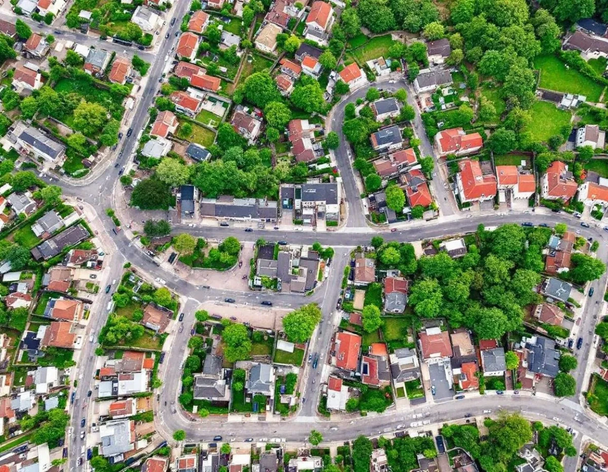 Comment Localiser la Surface d'une Parcelle Cadastrale : Guide Complet pour Investisseurs Immobiliers